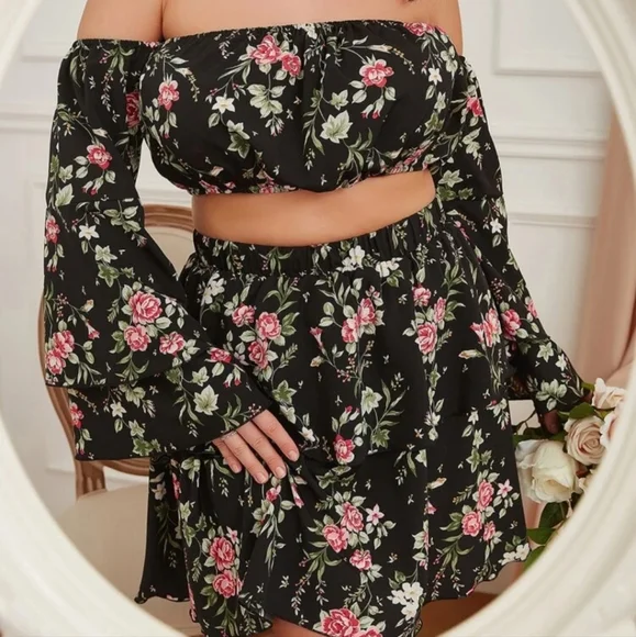 Floral Layered Hem Skirt & Off Shoulder Crop Top NWT - Picture 4 of 4